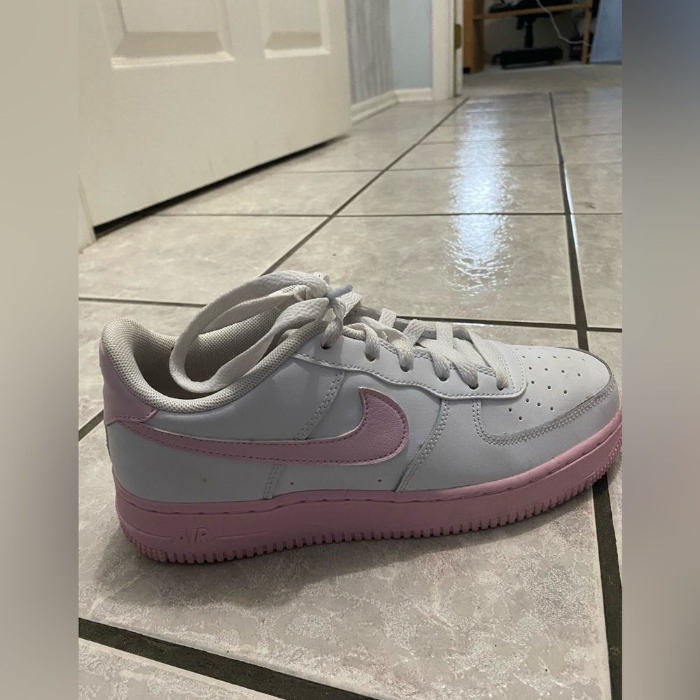 NIKE AIR FORCE 1 LOW